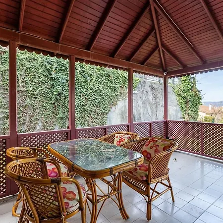 Appartamento Splendid Villa With Fireplace And Private Garden Close To Sapanca Lake Near Kartepe *
