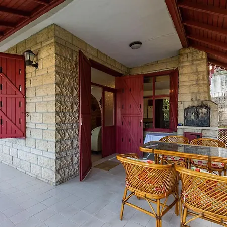 Splendid Villa With Fireplace And Private Garden Close To Sapanca Lake Near Kartepe * Sapanca
