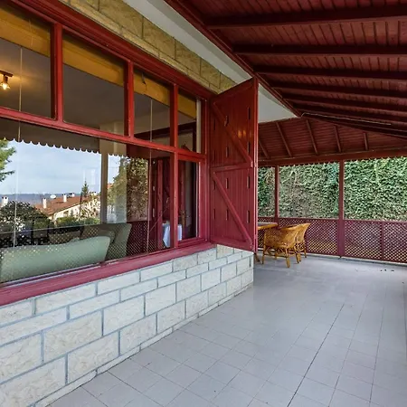 Splendid Villa With Fireplace And Private Garden Close To Sapanca Lake Near Kartepe Sapanca