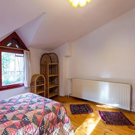 Splendid Villa With Fireplace And Private Garden Close To Sapanca Lake Near Kartepe Appartamento Sapanca